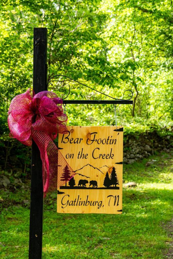 Villa Bear Footin' On The Creek Gatlinburg Exterior foto